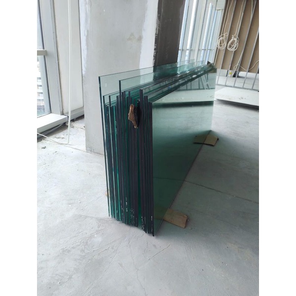 Gudang kaca tempered 12 mm