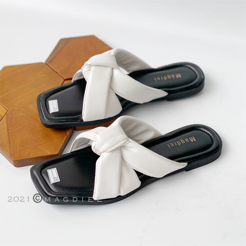 Yoppy -Vinka Sandal Wanita