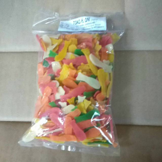 kerupuk ikan arwana warna