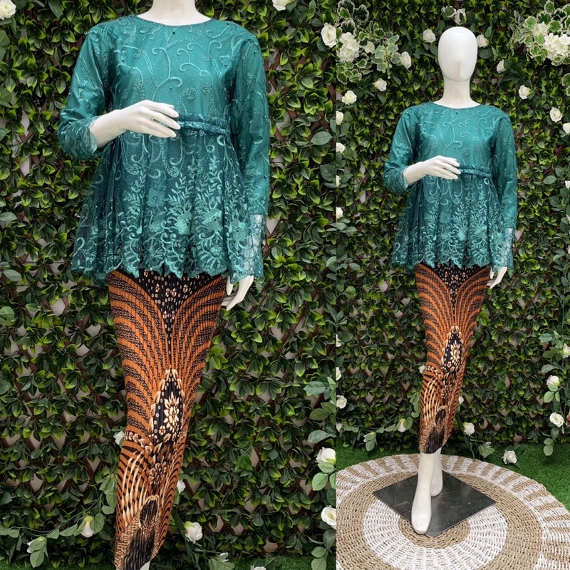 Kebaya modern / Kebaya remaja / Kebaya ocean / Kebaya bali / Kebaya wisuda / Kebaya terbaru / kebaya brokat