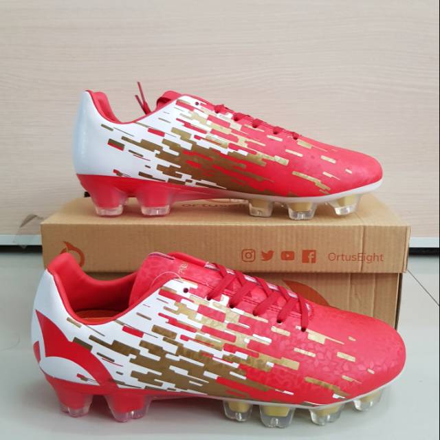 Sepatu bola Ortuseight Blizzard FG SE