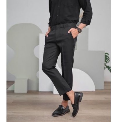 Mubeng - Celana Ankle  Slimfit Hitam