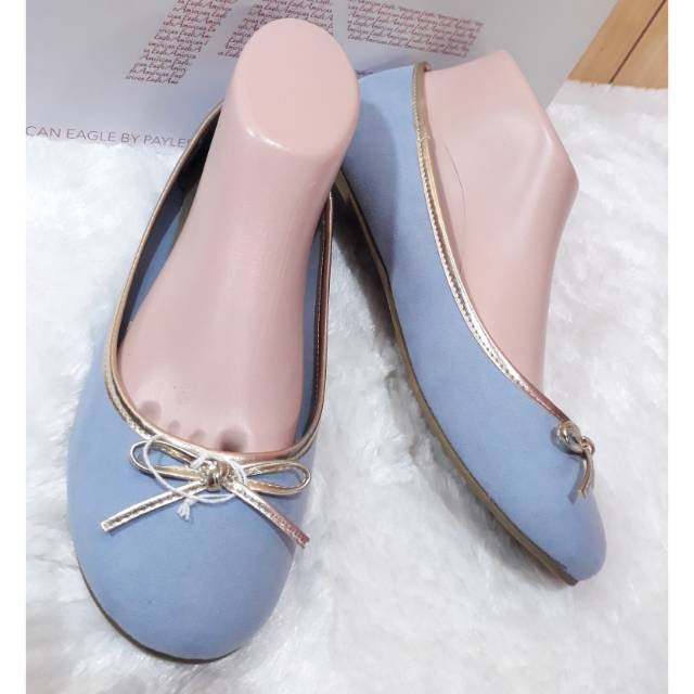 Sepatu flat american eagle