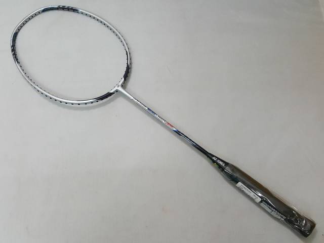 Raket Badminton Yonex Voltric 200 Light LCW - Lee Cong Wei (Bonus BG 66)