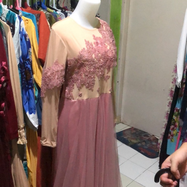 gamis pesta