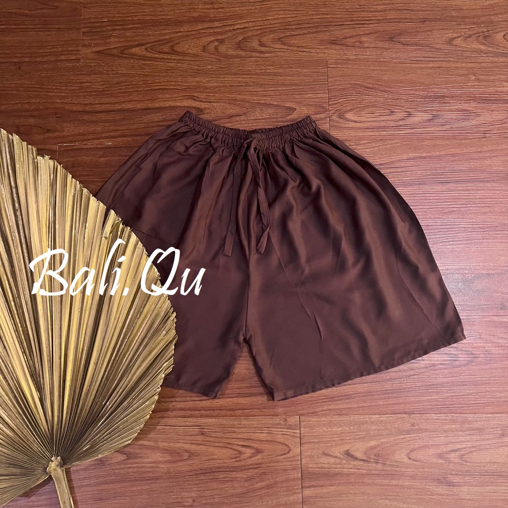 Celana Pendek Polos Jumbo Bali-DARK BROWN