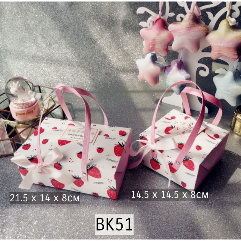 

DY PACK Kotak Box Cookies Nastar Tenteng Exclusive Strawberry Kotak gift box BK51