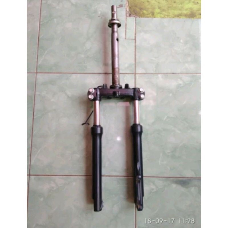 Sok depan dan segitiga mio j original