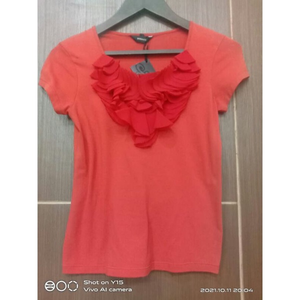 atasan lengan pendek merk SODAICE