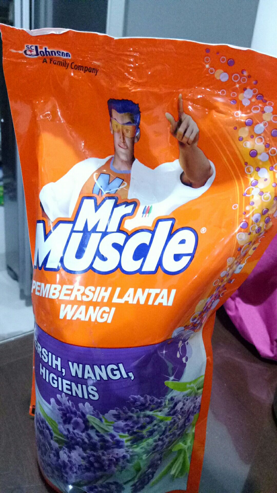 Mr. Muscle Pembersih Lantai Lavender Pouch 800ml