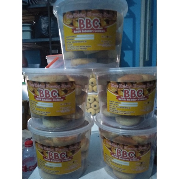 

Promo kue kacang susu enak mak kress, BBC Murah berkualitas ukuran toples 350gram