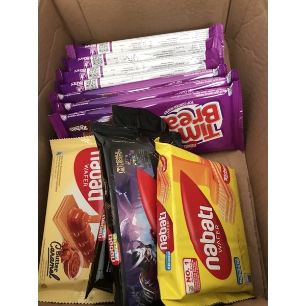

Nabati Wafer Keju, Cokelat, Butter cream