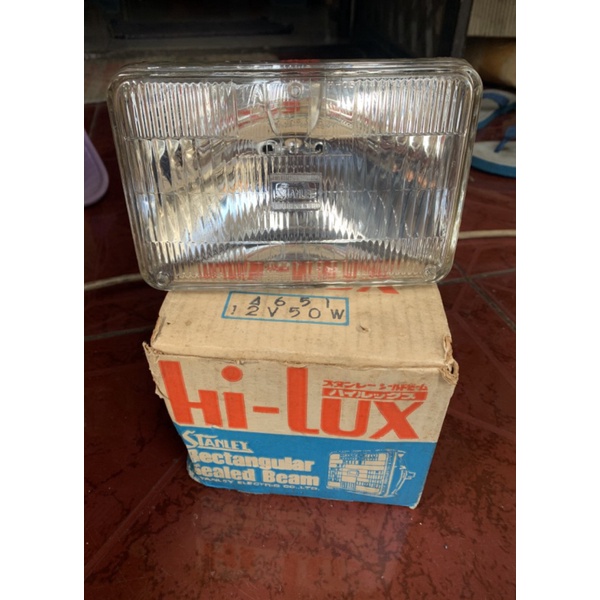 Lampu sealed beam kotak kecil 12V Kaki 2 STANLEY Limited