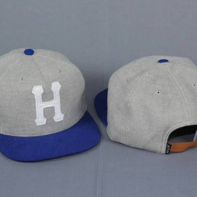 Topi huf logo