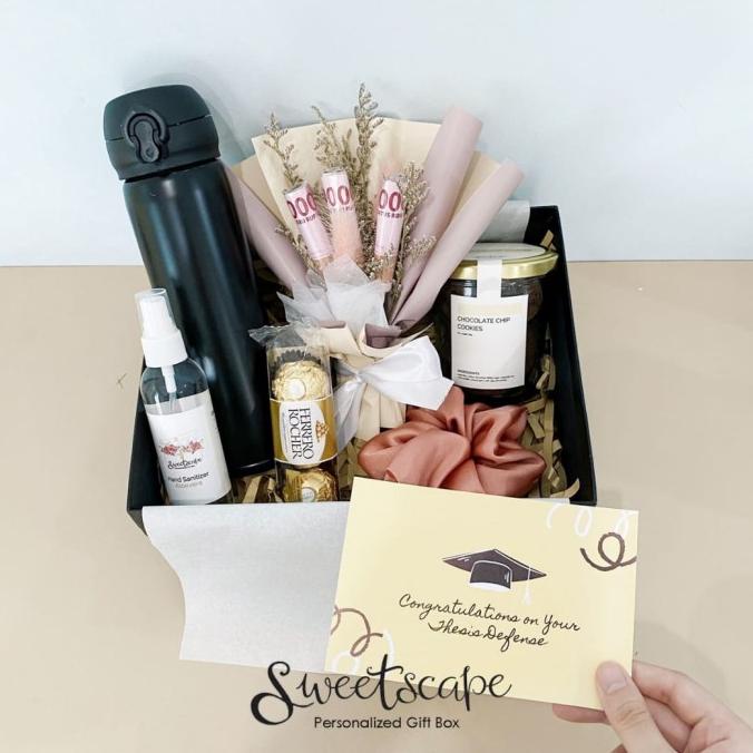 

GIFT BOX PACKAGE 227-PAKET HAMPERS 227 - KADO WISUDA - HADIAH WISUDA SCS543D3