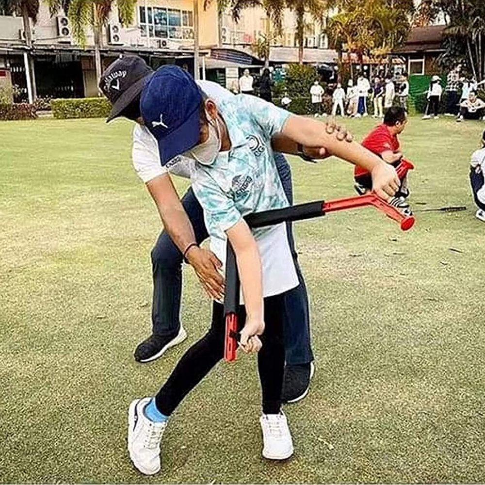 Chookyy Alat Bantu Latihan Ayunan Golf Untuk Pemula Anak Alat Bantu Latihan Keterampilan Meningkatkan Spinner Pelatih Gerak