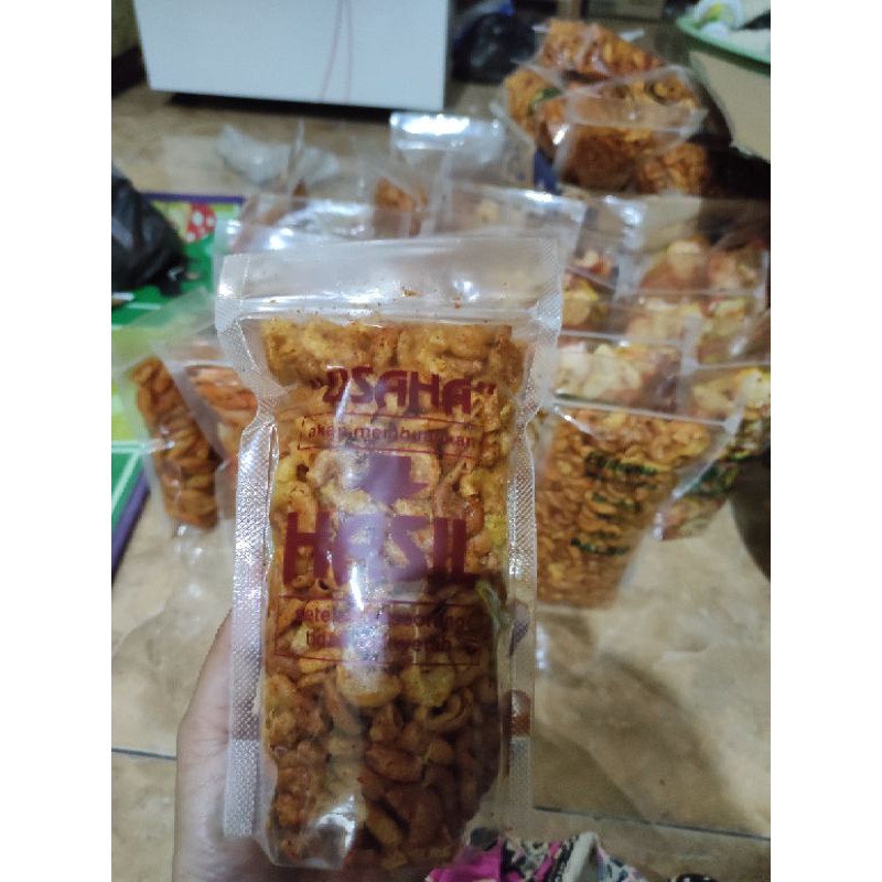 

Makaroni pedas / 200 gram