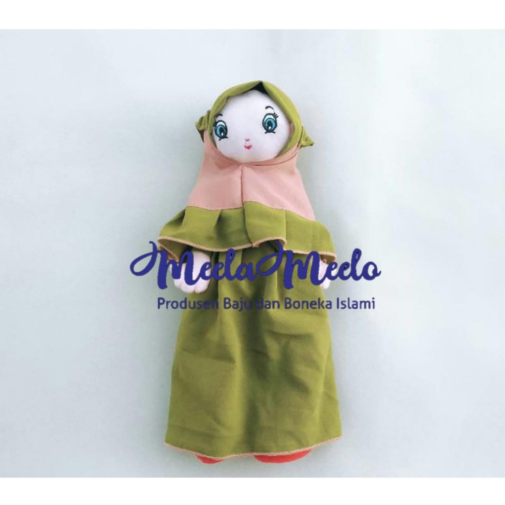 Boneka muslimah boneka mainan boneka edukasi baju dan jilbab bisa di lepas