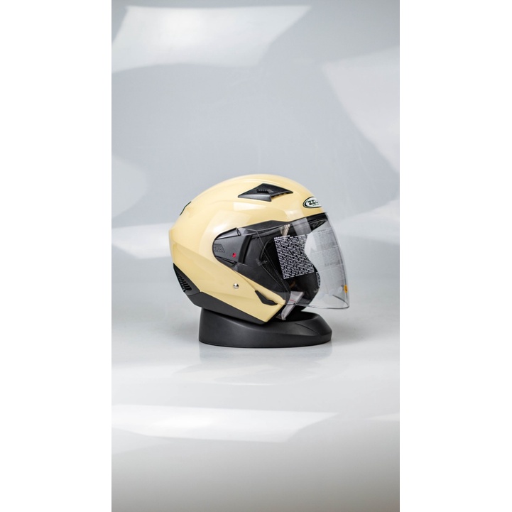 HELM MOTOR ZEUS 611 IVORY HALFFACE