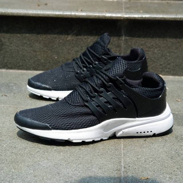 nike air presto black and white