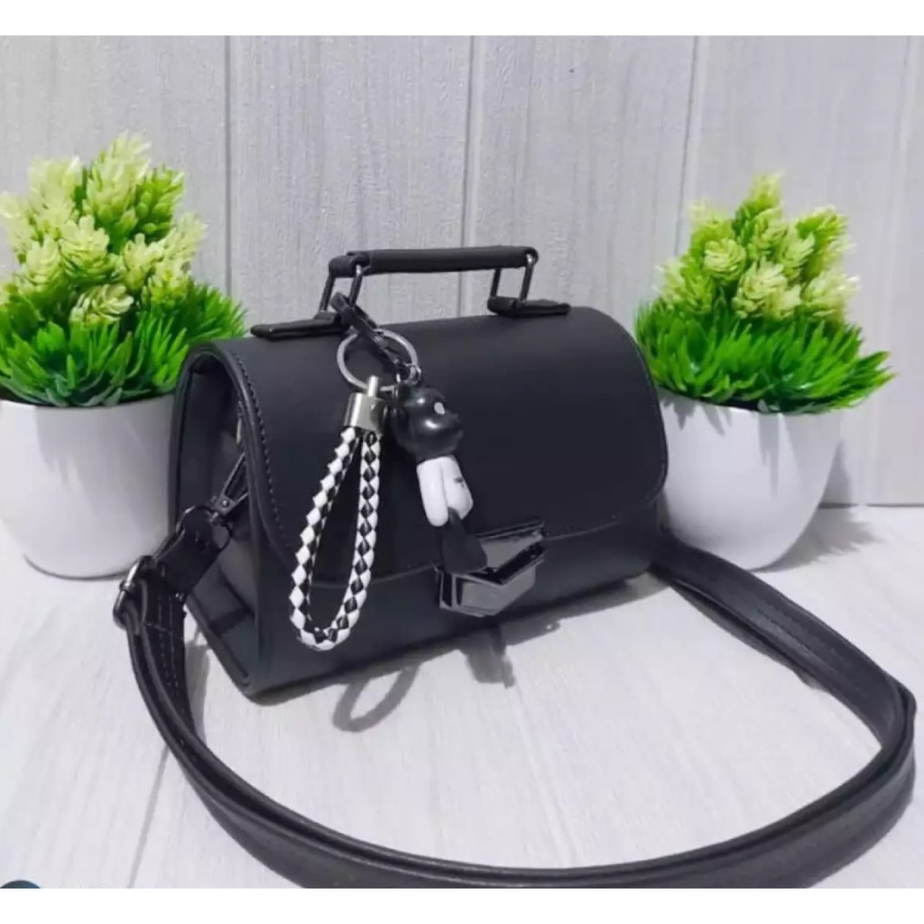 A3 Tas Selempang/Jinjing, WANITA bahan  Miniso, Cewek Kekinian Trandy and gaya...Promo