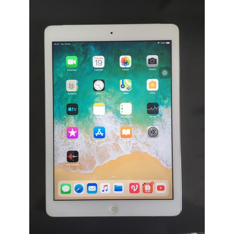 

I PAD Air ex I Box 128 GB