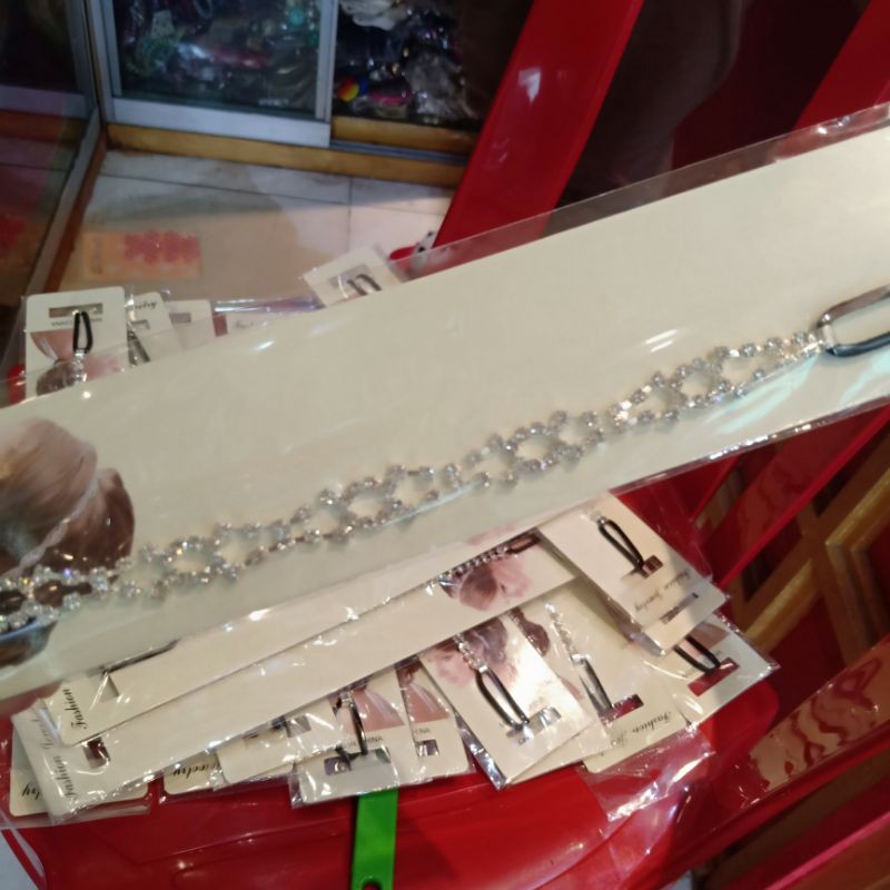 Aksesoris rambut / aksesoris wedding