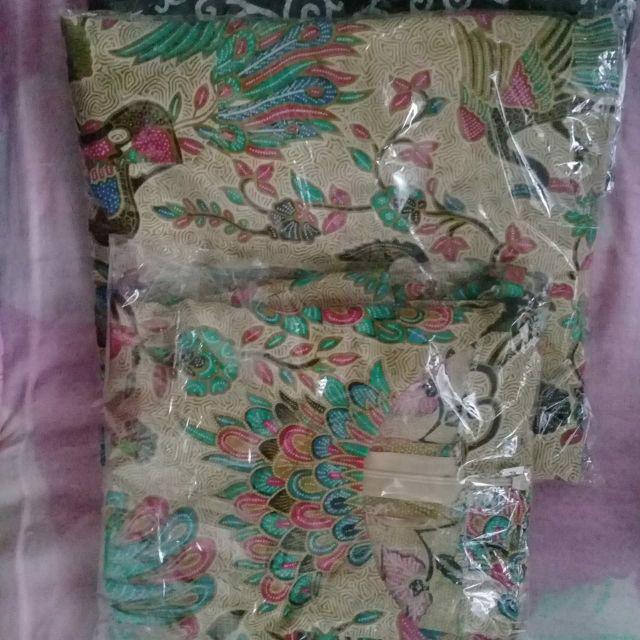 Maura Couple - Sania Ruffle Batik Couple