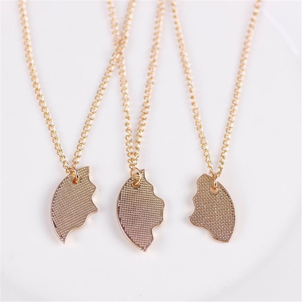 3pcs / Set Kalung Hias Liontin Bulan Bintang Bulat Tulisan Best Friend Forever Untuk Pria Dan Wanita