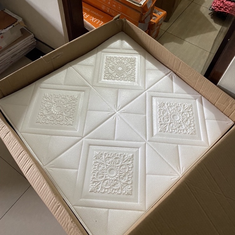 Wallpaper Bata Putih 3D Foam 77 x 70 cm-1