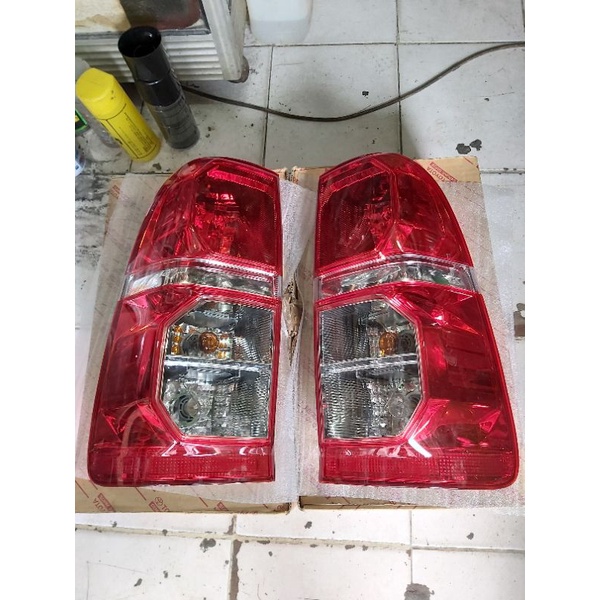 stoplamp hilux barang baru original