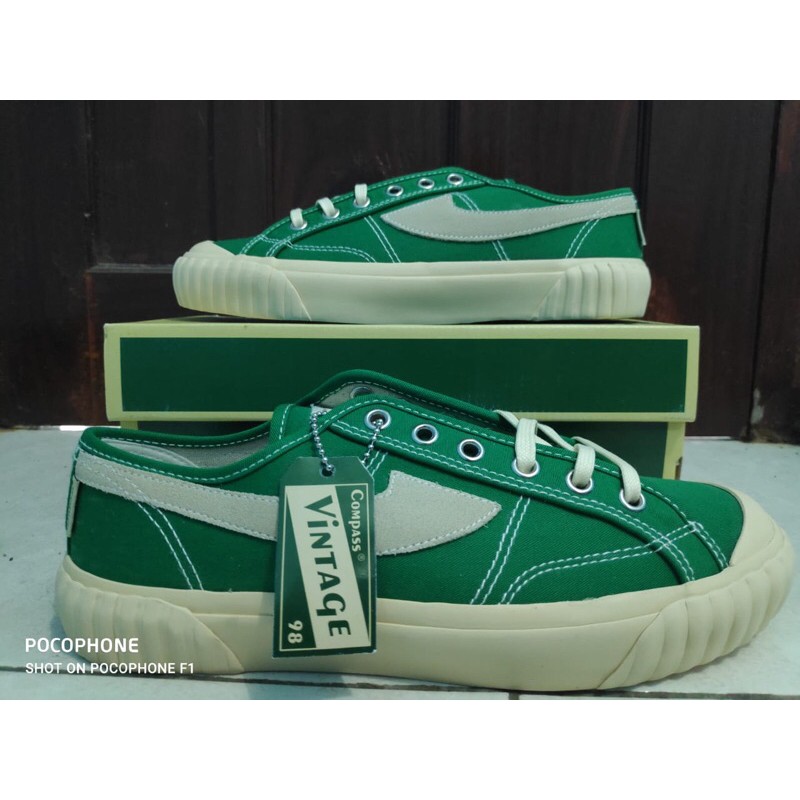 compass vintage low green