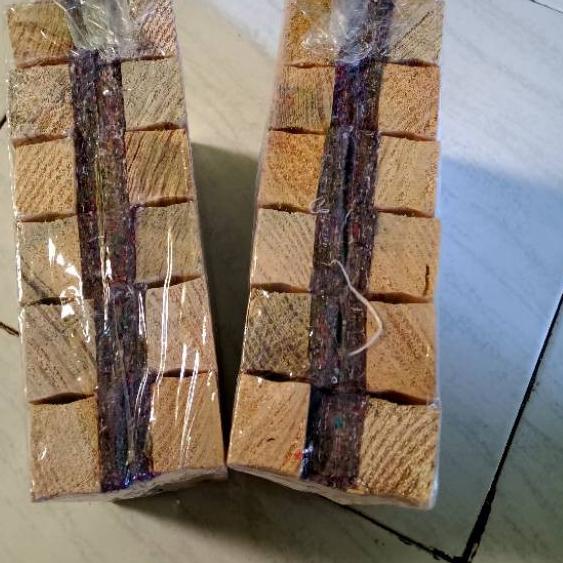 

ヾ 1 lusin Penghapus kapur tulis papan kayu PIRAMIDA 11cm x 3cm x 3cm ㊡