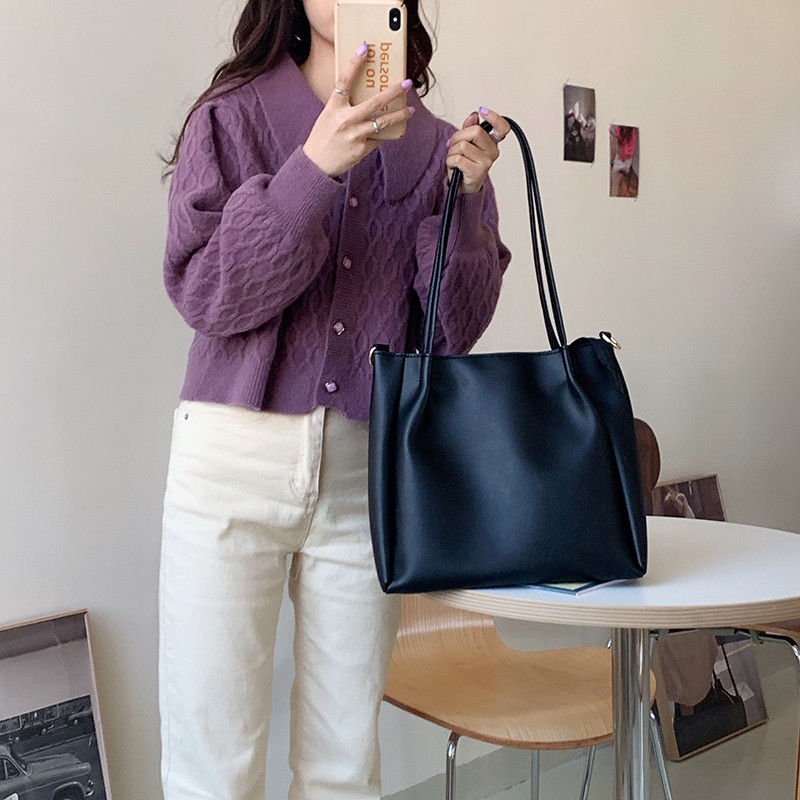 Tas Bahu Tote Korea Simple Kapasitas Besar untuk Wanita