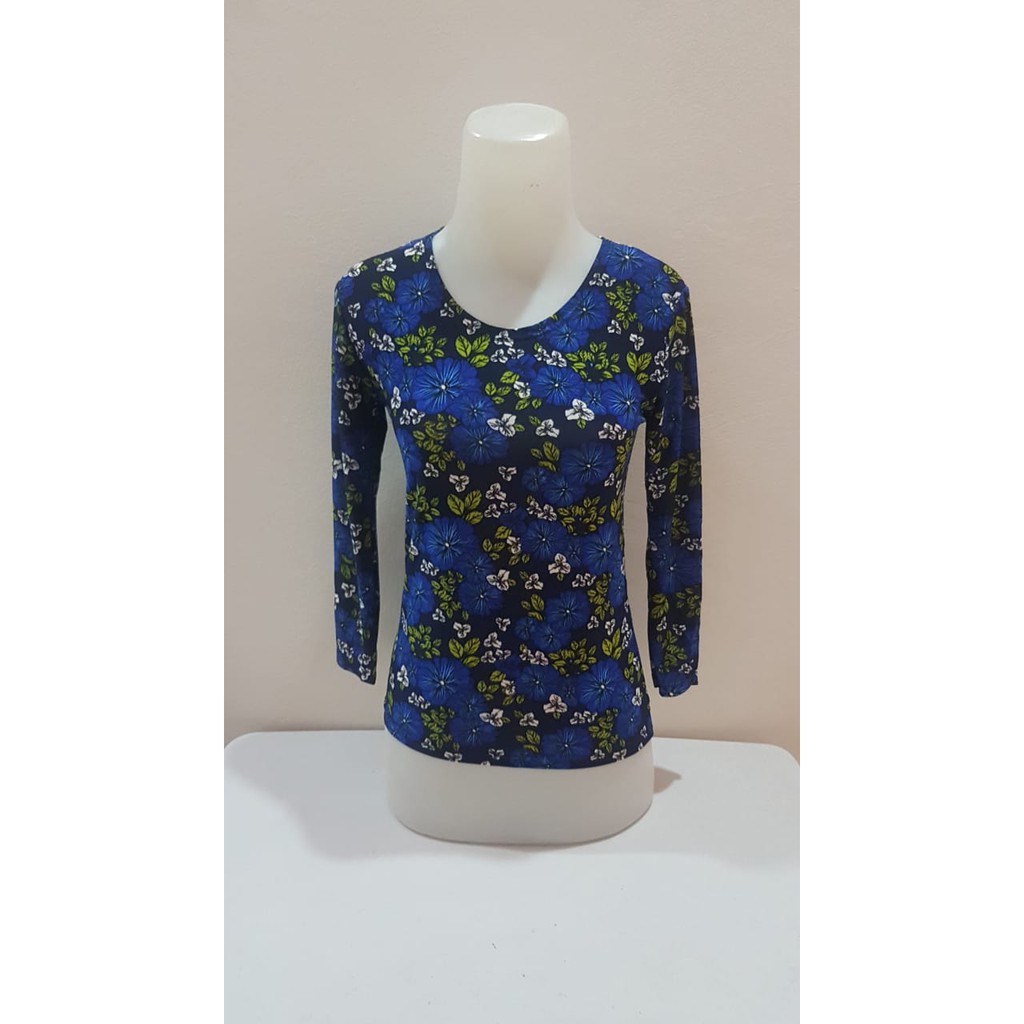Kaos Motif Bunga Lengan Panjang Wanita Warna