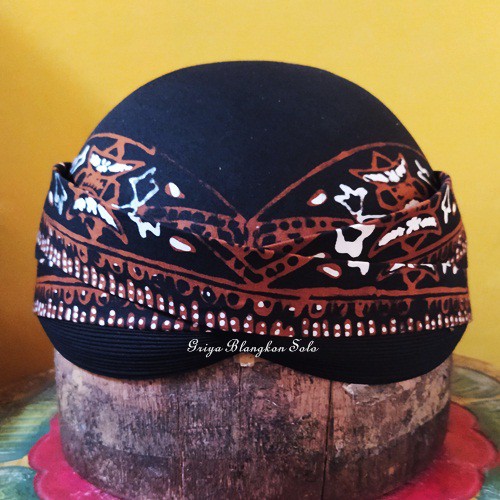 Blangkon Solo Perbawan Alusan Batik Tulis