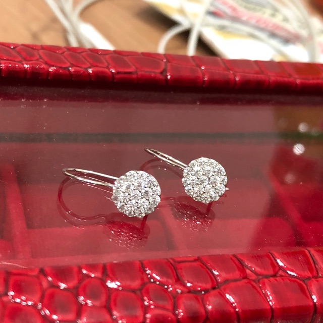 Anting kait Carla Emas putih