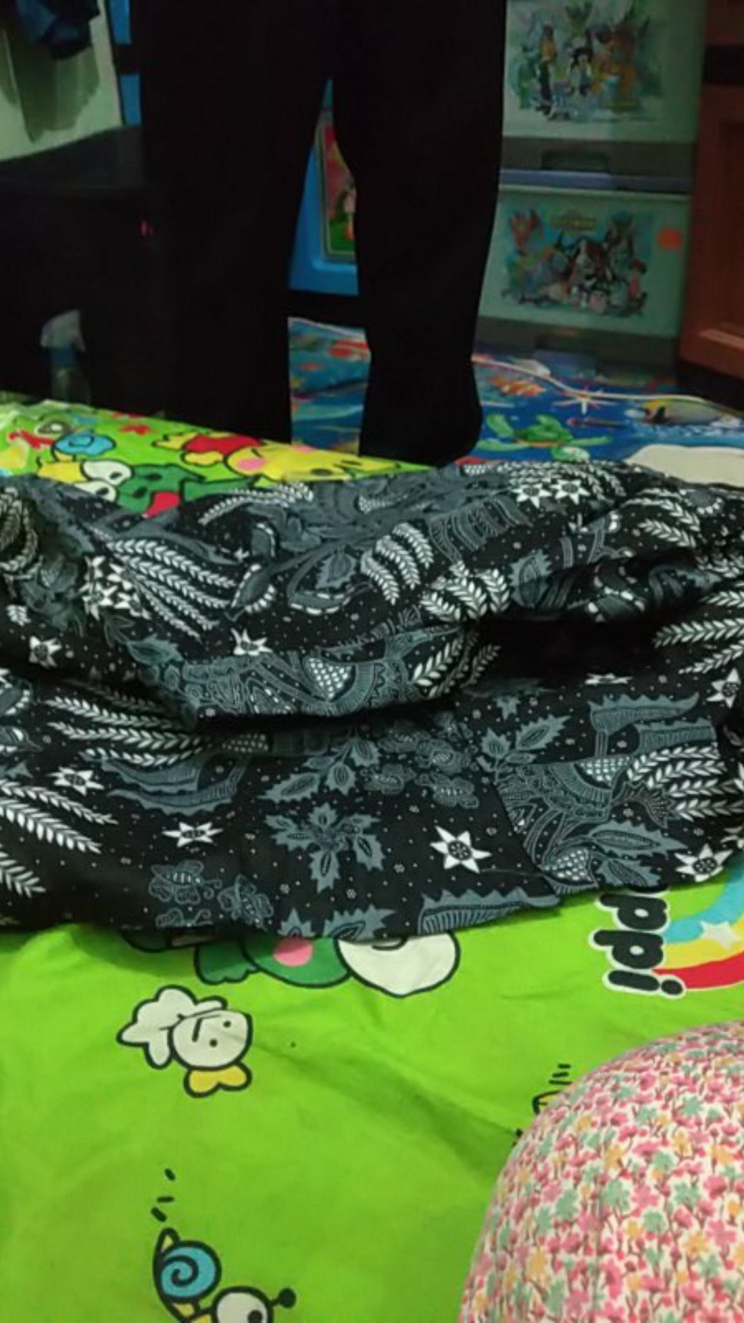 Baju Kemeja Batik Cowok Pria Lengan Panjang Seragam Jumbo Terbaru 2021