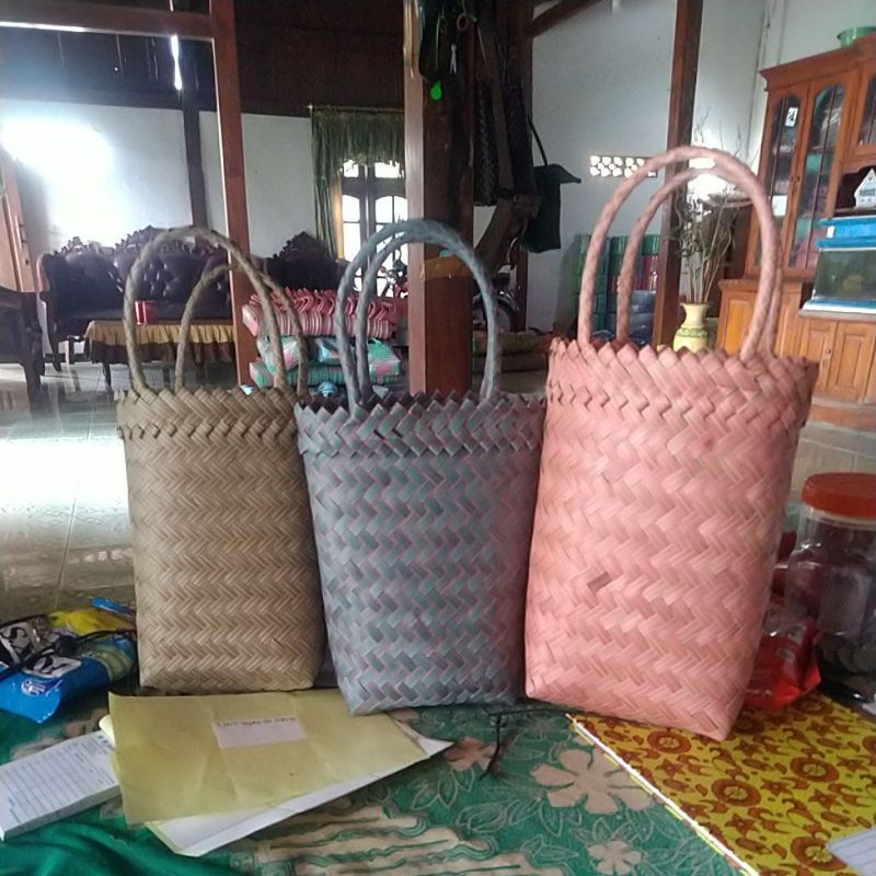 tas anyaman panjang / tas anyaman tinggi botol/ tas souvenir