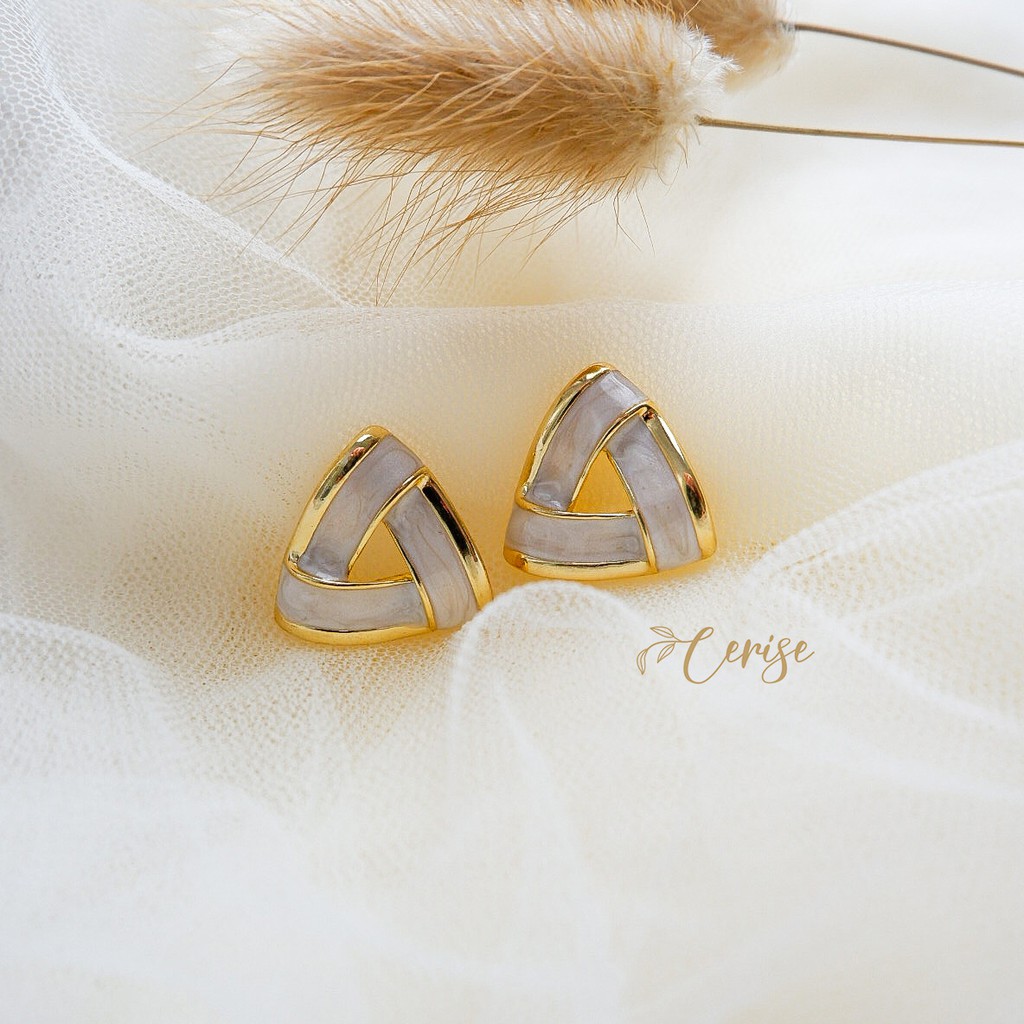 Brisia Earrings | Anting tusuk korea cantik aksesoris wanita korean style trendy stylish