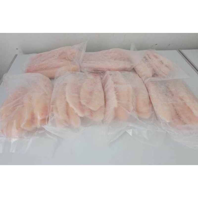 

Ikan Dori beku fillet 1kg frozen ( isi 3-4 potong) / filet dori / fillet dori