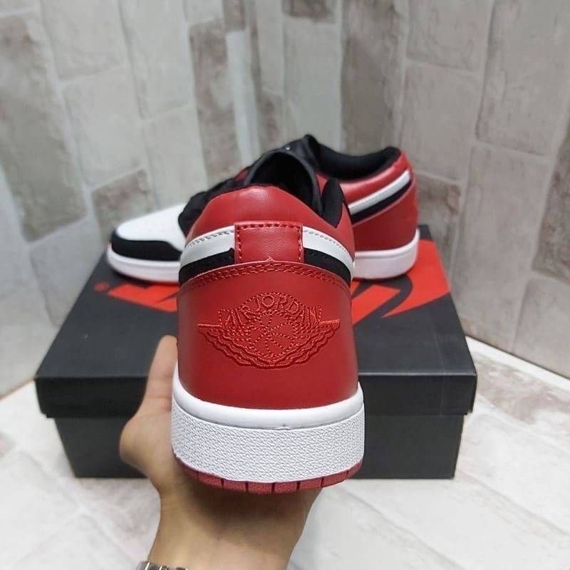 Nike Air Jordan 1 Low &quot;Black Toe&quot;