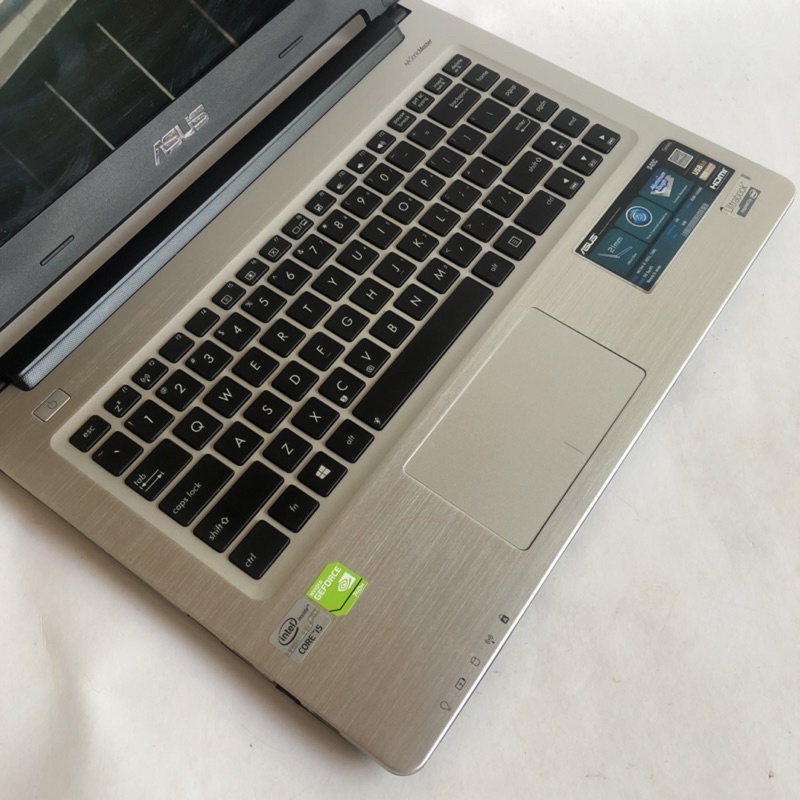 Laptop Asus S46C - Gaming Editing Render Corei i5 gen 3 Dual Vga Nvidia 2GB - Ram 8GB Ssd256GB-3