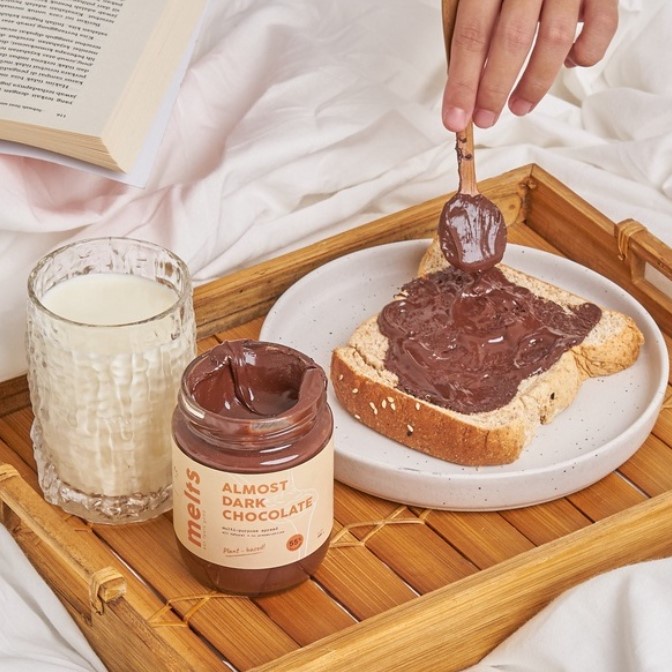 MELTS Almost Dark Chocolate Spread 300 Gram