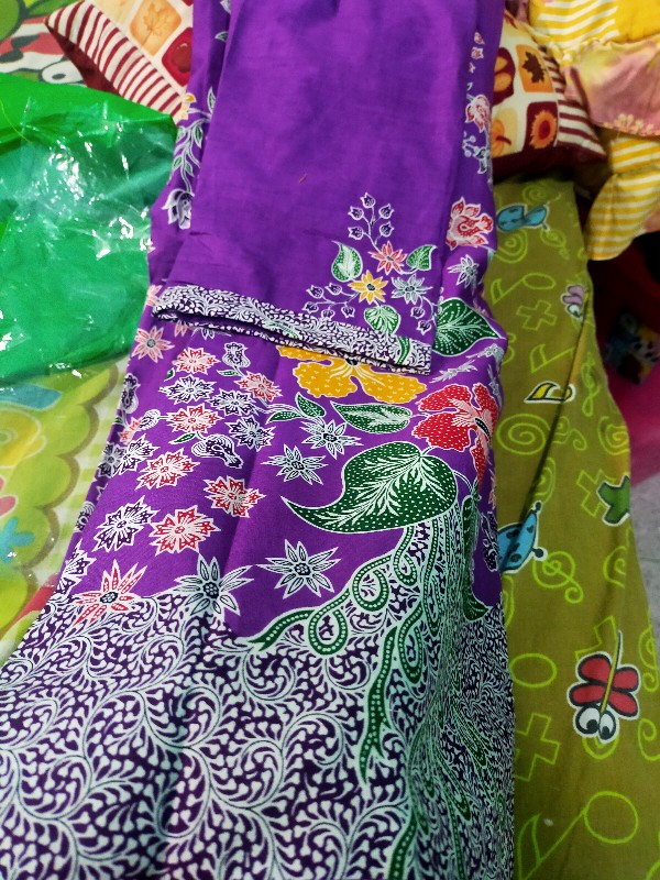 Grosir Terlaris Genes Jelita Tunic Navbor Yelbor Whitbor Creambor Tunik Batik Modern Hrb045