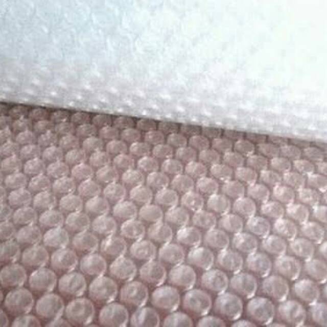 

Tambahan bubble wrap agar barang aman sampai ke pembeli