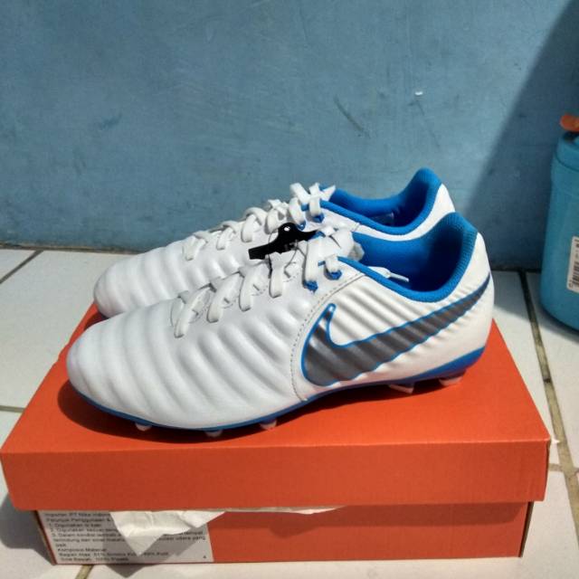 tiempo legend 7 academy