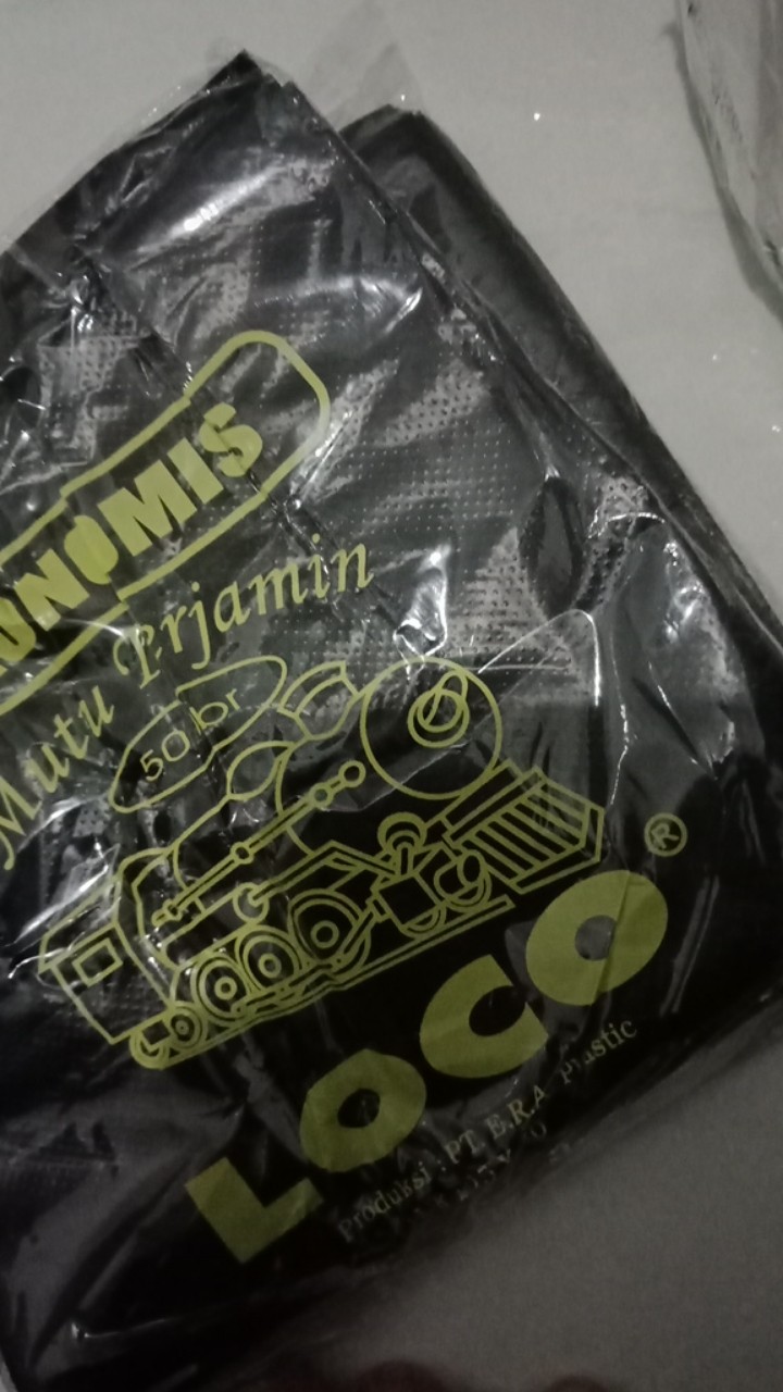 Kantong Plastik Kresek Loco Hitam Tipis Ekonomis 15 X 30
