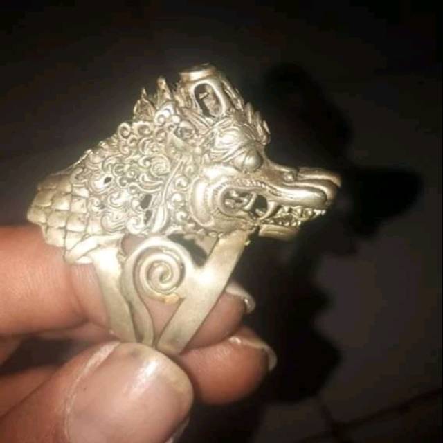 Cincin perak kepala naga