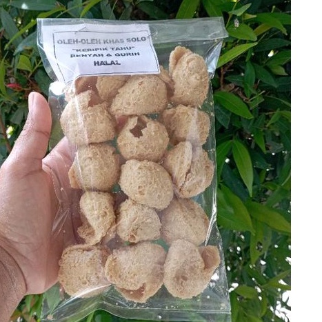 

keripik tahu walik renyah Gurih kripik tahu oleh oleh khas solo